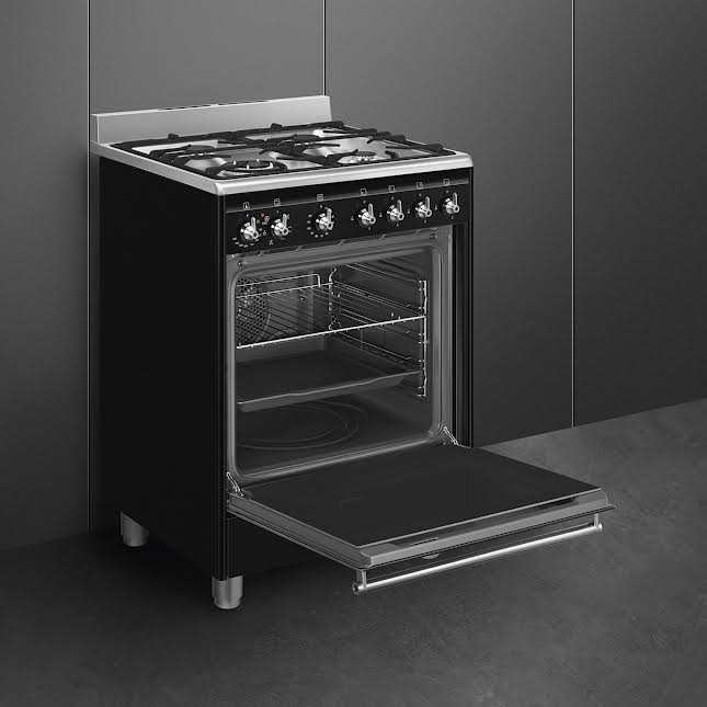 Smeg 60 x 60cm Cooker With Gas Hob Black
