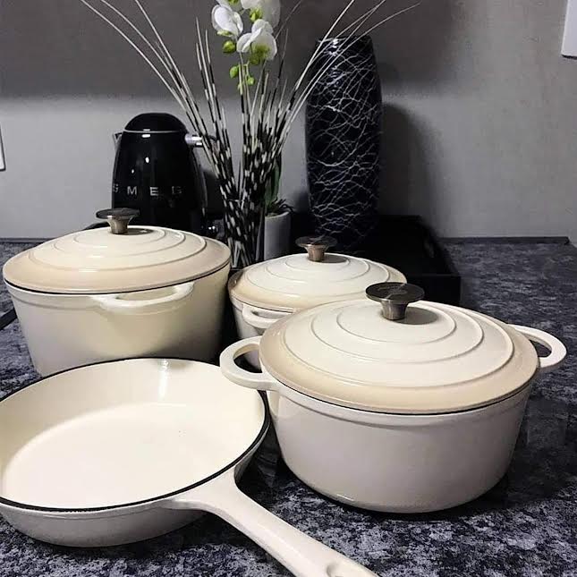 The Culinarium 7 Piece Cast Iron Cookware Set Cream