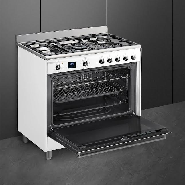 Smeg 90cm Cooker With Gas Hob White