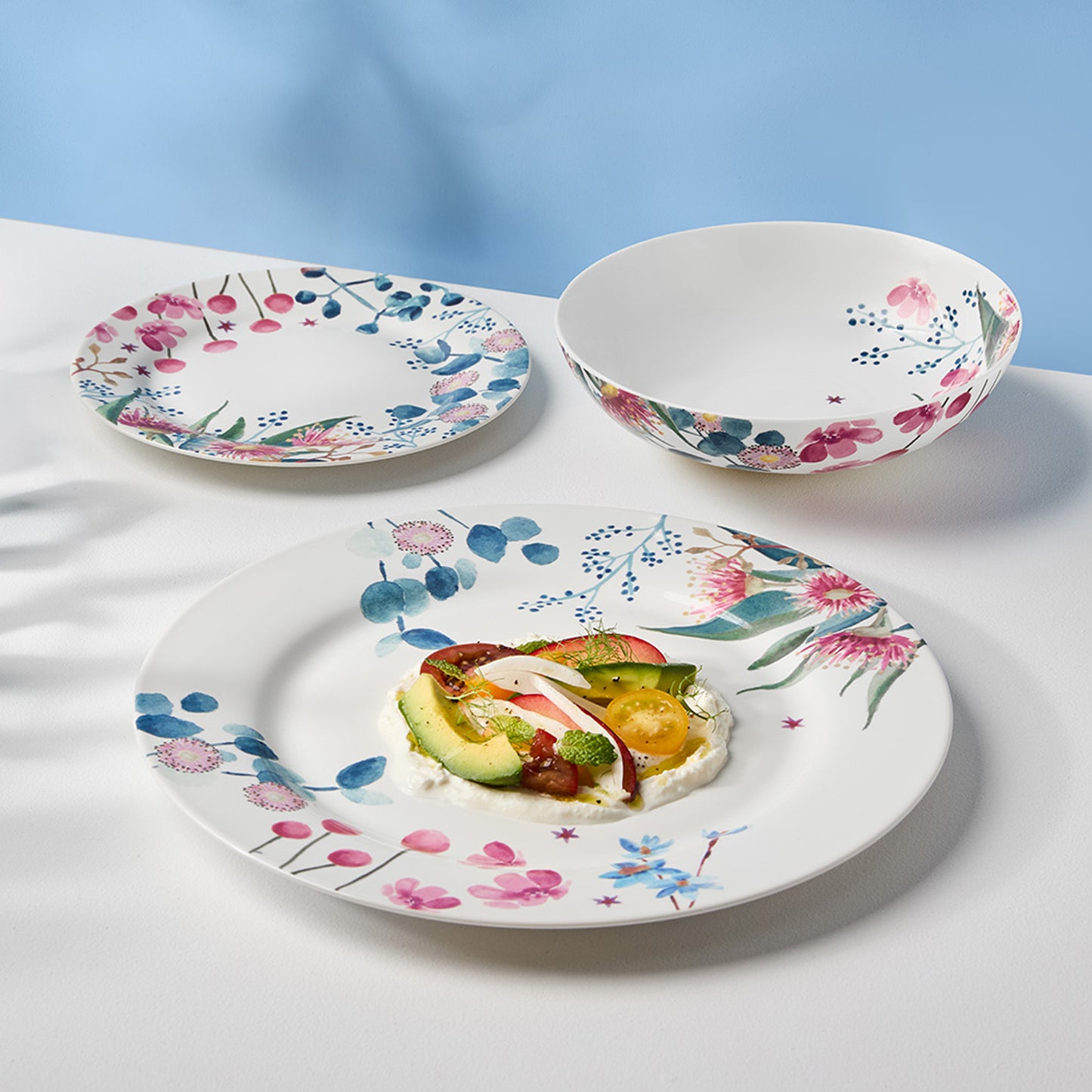 Maxwell & Williams Eucalyptus Bloom 12 Piece Rim Dinner Set White
