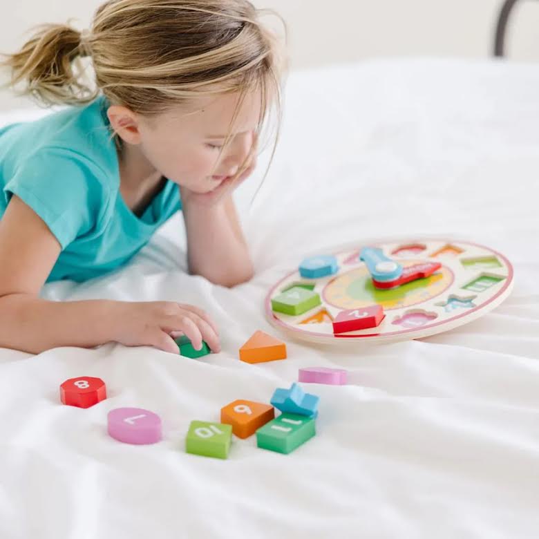 Melissa & Doug Shape Sorting Clock Multicoloured