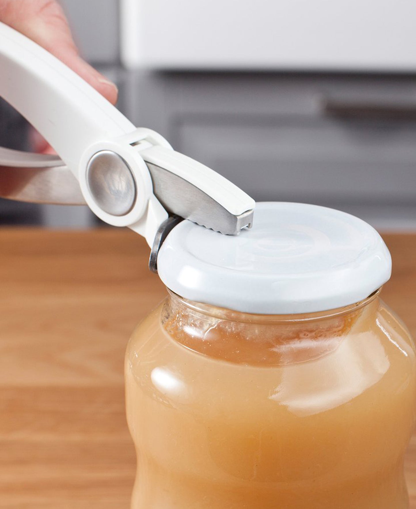 Tomorrows Kitchen Jar opener