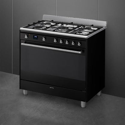 Smeg 90cm Cooker with Gas Hob Black