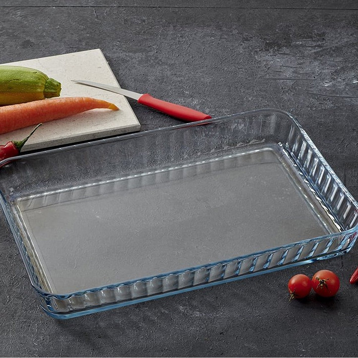 Borcam 3.8Lt Rectangular Baking Tray Clear