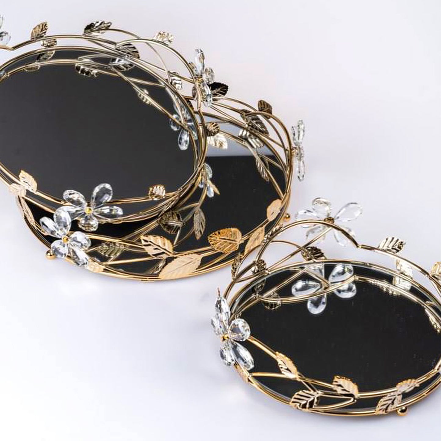 The Venice 3 Piece Round Flower Tray Set Gold