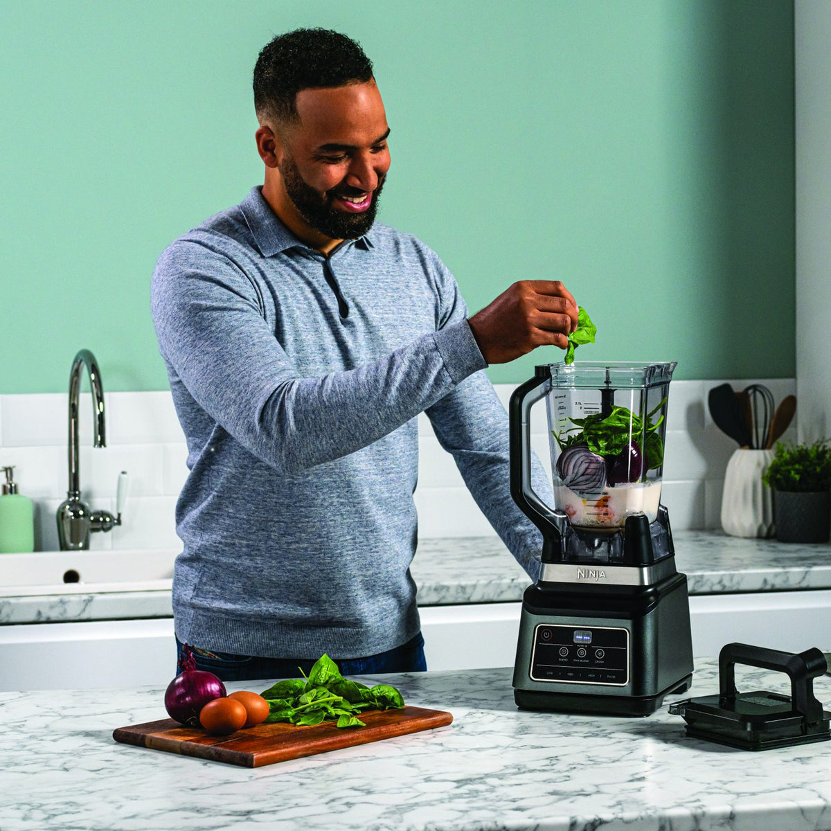 Ninja 2-in-1 Blender with Auto-iQ - Black & Silver