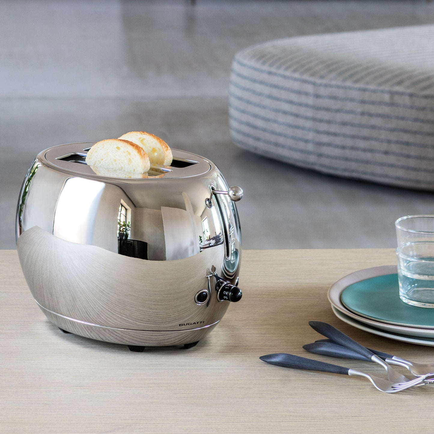 Bugatti Romeo Toaster Steel