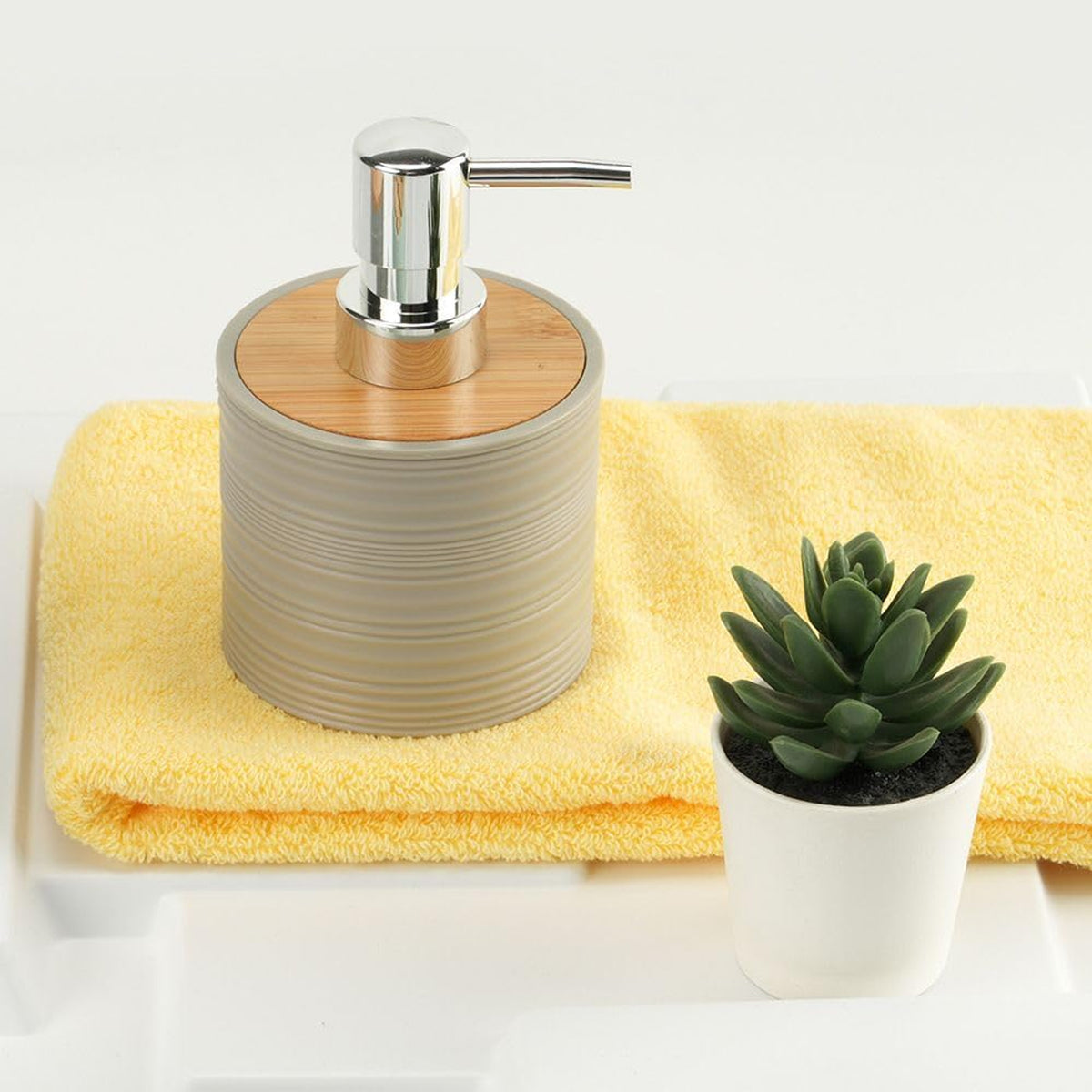 6 Piece Bathroom Accessory Set with Bamboo Lids Natural