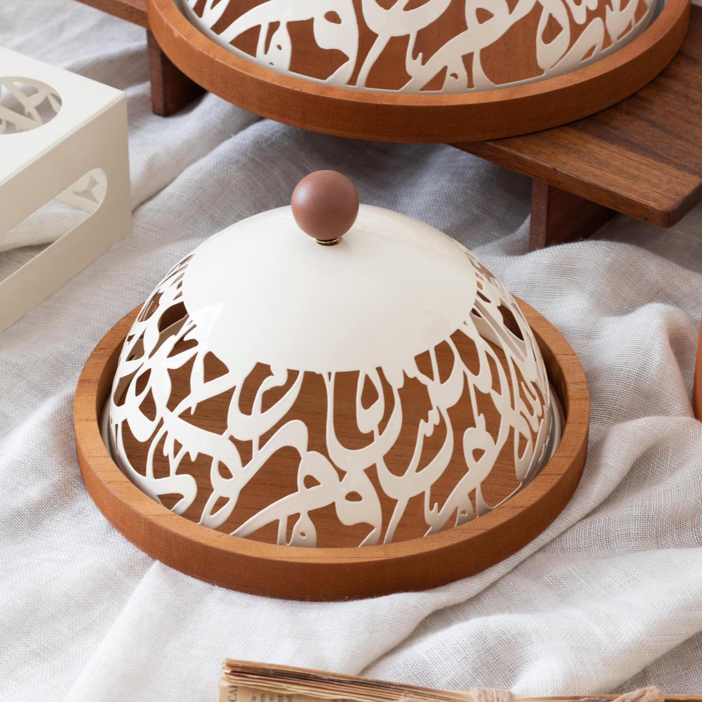 Calligraphy Design 23cm Wooden Cake Dome Cream