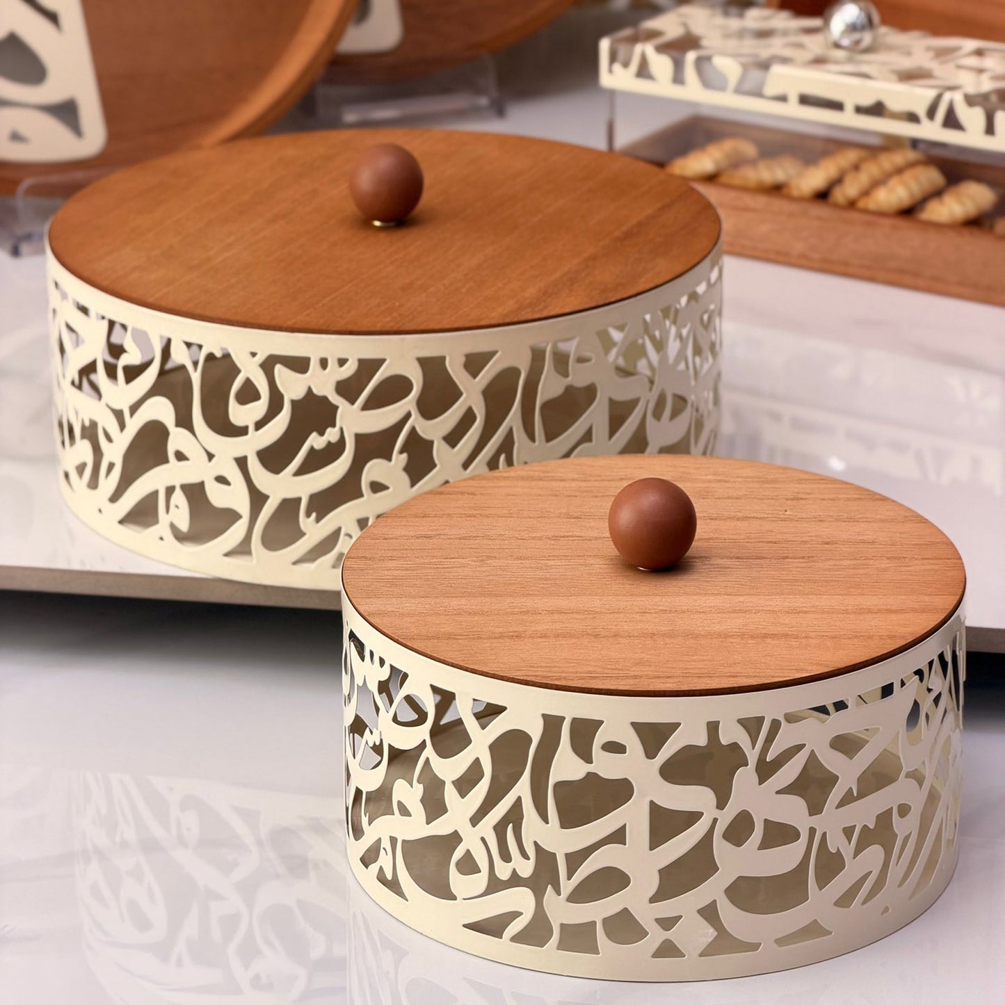 Calligraphy Design 25cm Wooden Dessert Server Cream