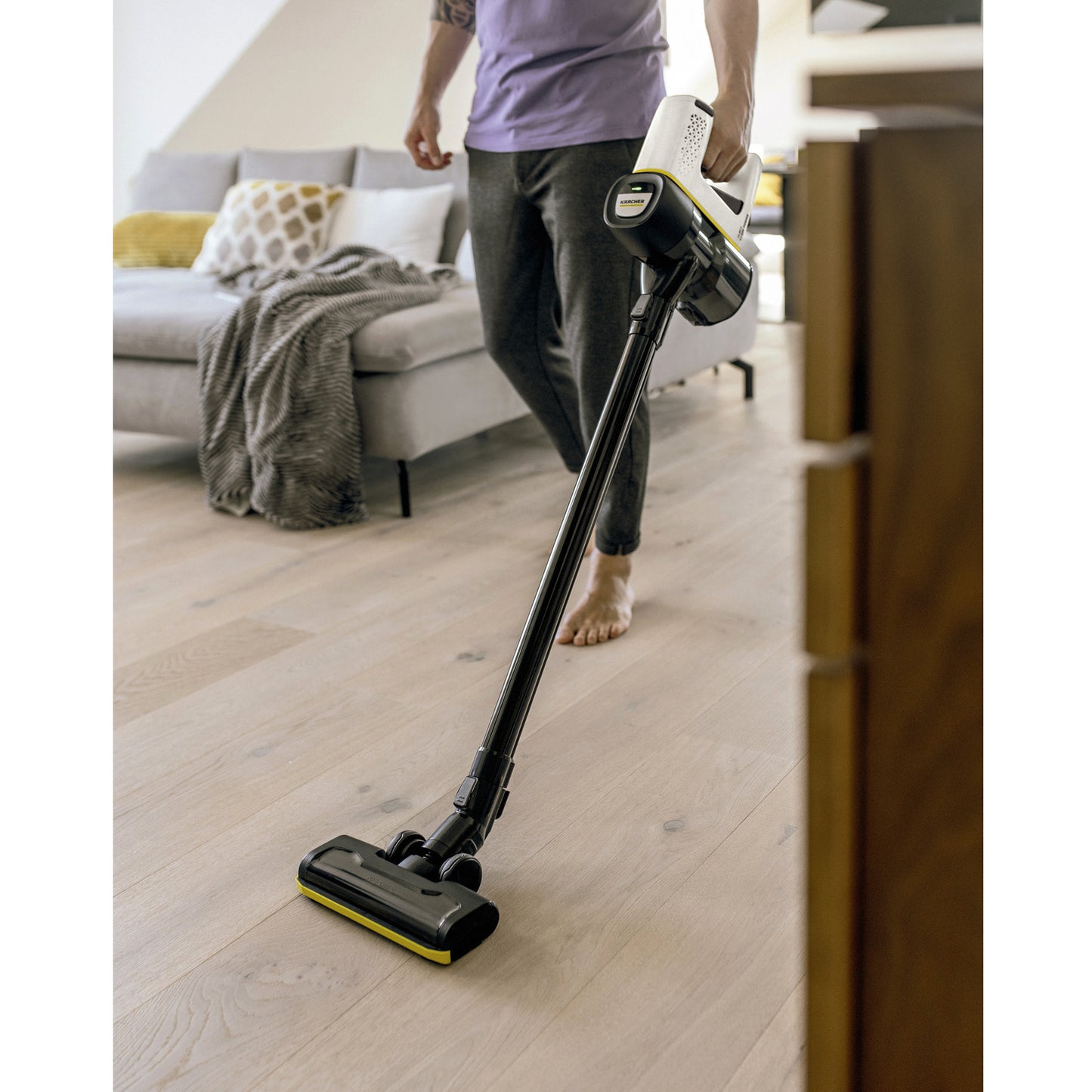 Karcher VC 4 Cordless Vacuum Cleaner Black