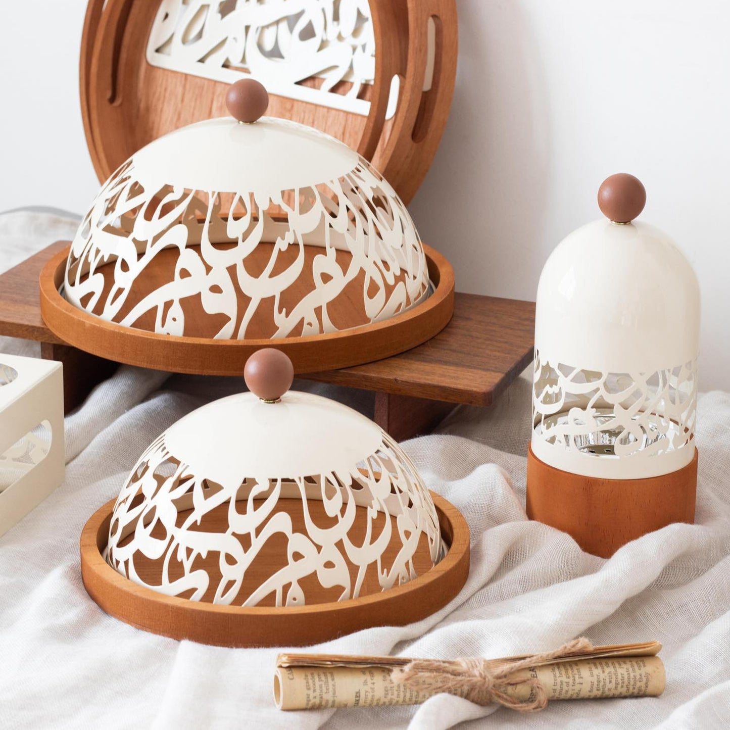Calligraphy Design Oud Burner Cream