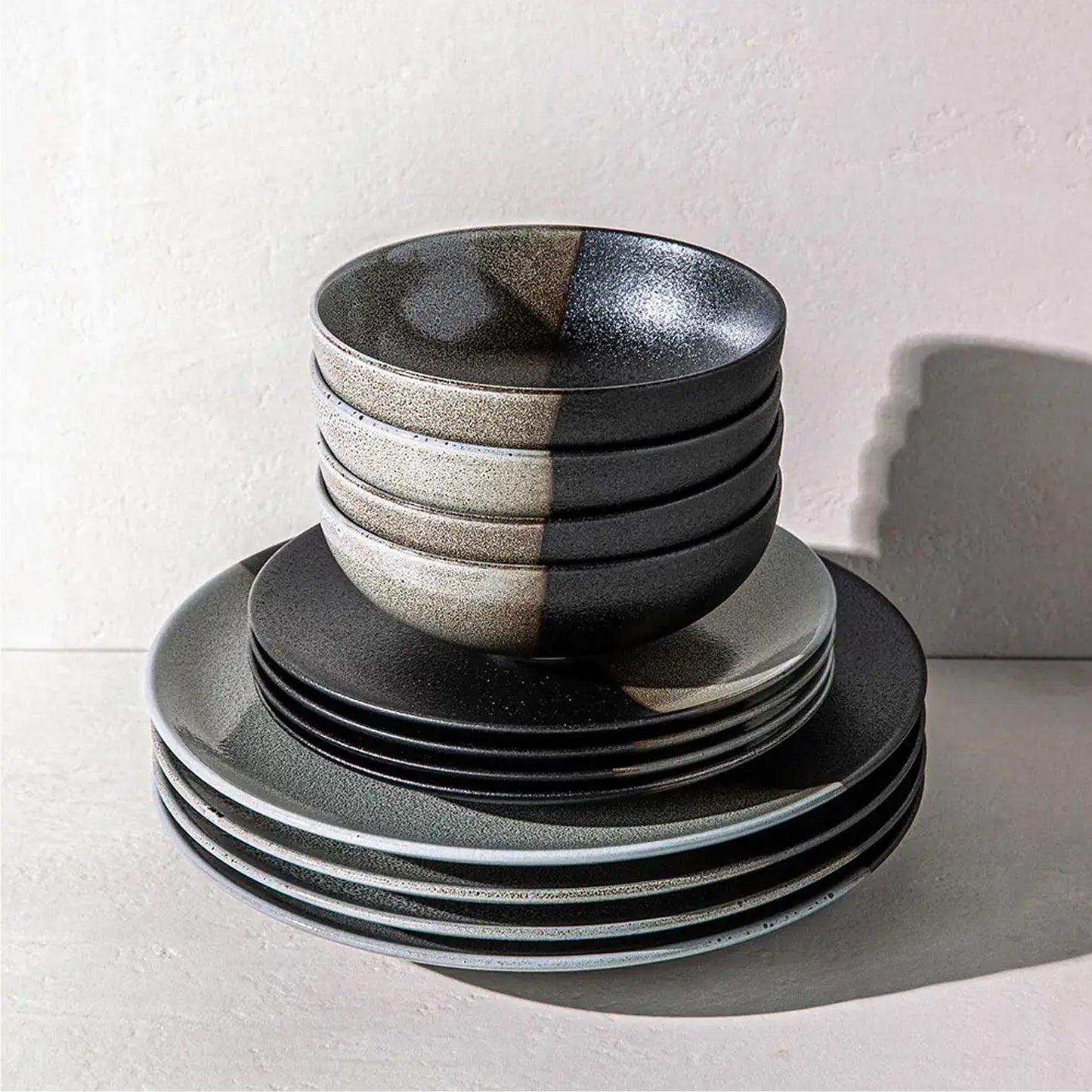 Maxwell & Williams 12 Piece Umi Coupe Dinner Set Black