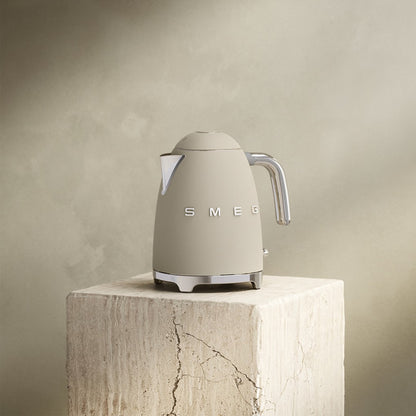 Smeg Retro 1.7L Matte Kettle Moonlight