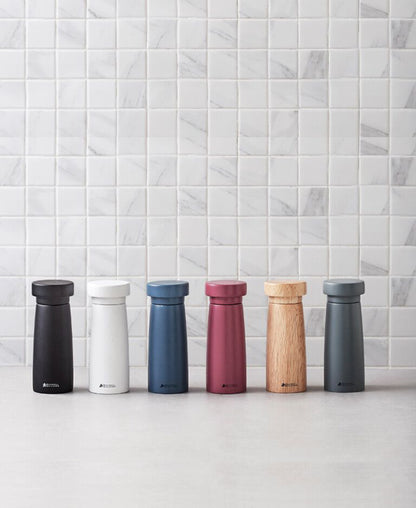 Maxwell & Williams Stockholm 17cm Salt & Pepper Mill -RED