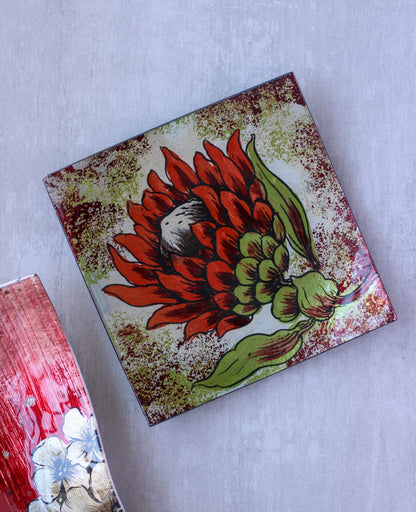 Kitchen Life Protea Platter 19cm - Red & Green