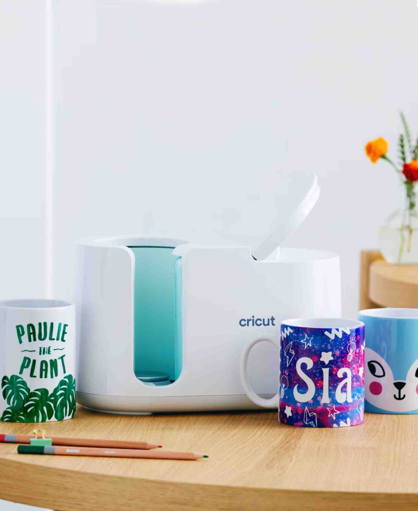 Cricut Mug Press Starter Bundle - White