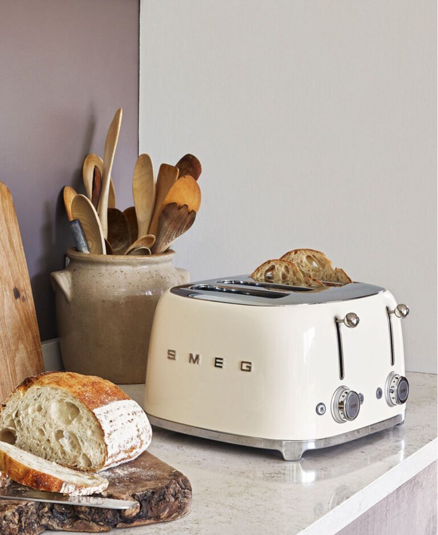 Smeg Retro 2000W 4 Slice Square Toaster - Cream